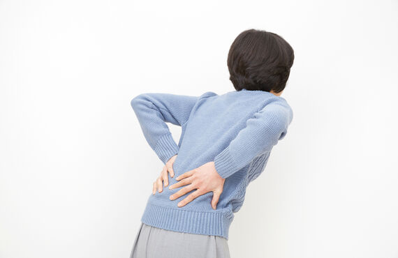 症状が慢性化してしまったつらい腰痛の改善をサポート | 茗荷谷の整骨院は丁寧な施術が安心のSMiLE整骨院